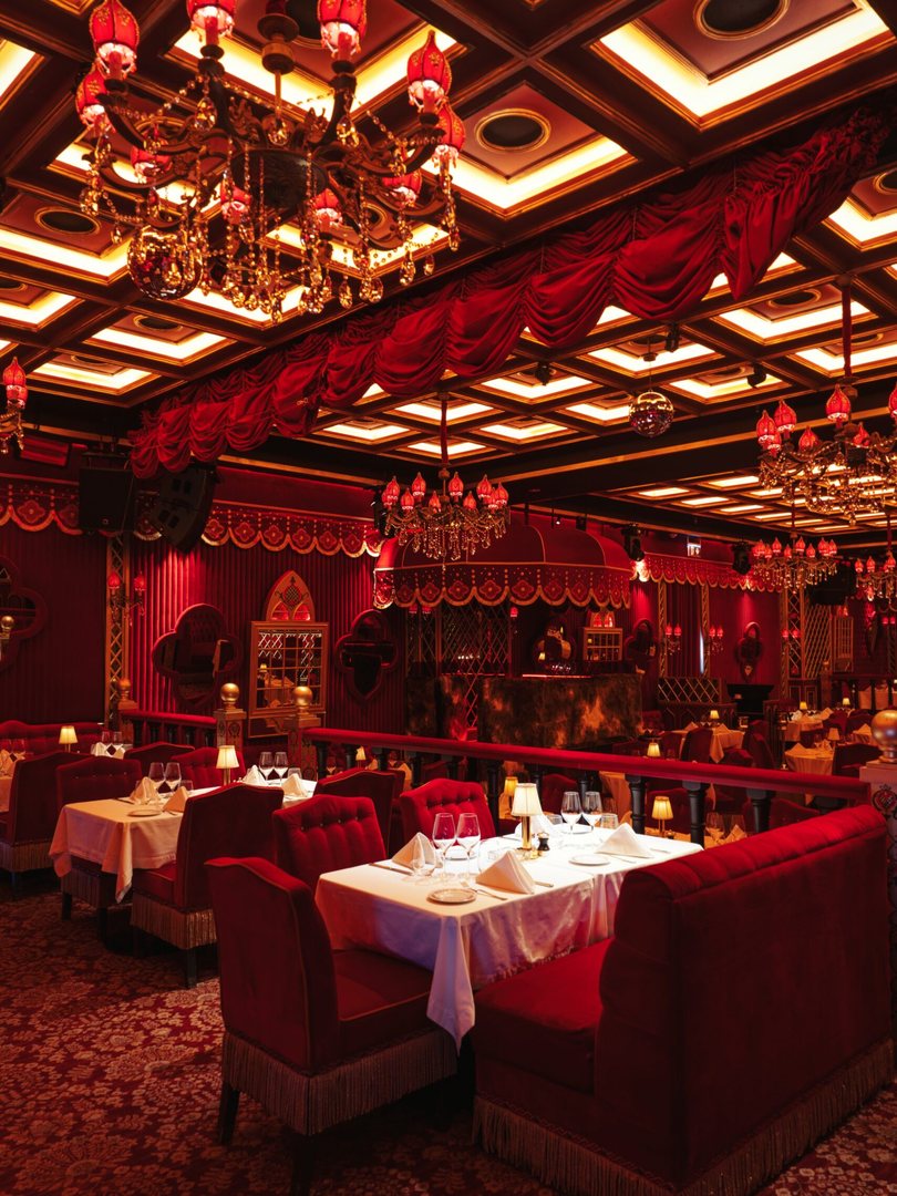The gilded dining salon at Raspoutine Dubai